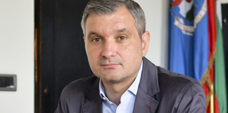 Елен Герджиков хвърли оставка. Напуска СОС
